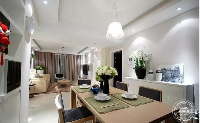 為什么說(shuō)不是人人都可以趕上全屋定制家居這個(gè)快車(chē)道