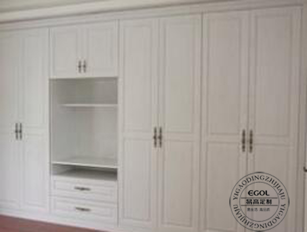 （定制衣柜行業(yè)）定制衣柜價(jià)格與哪些因素有關(guān)？