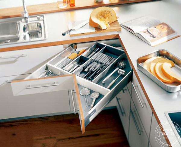  廚房小，定制櫥柜怎么設(shè)計(jì)才能省空間？