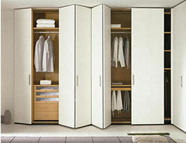  小戶型定制衣柜到頂如何避免壓抑感？