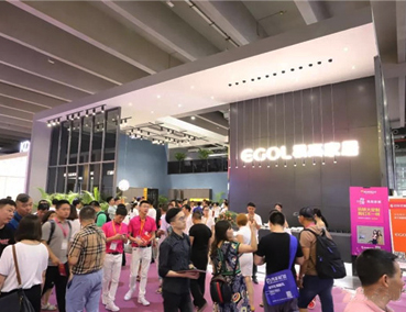 易高家居攜專利新品華麗亮相廣州建博會(huì)！
