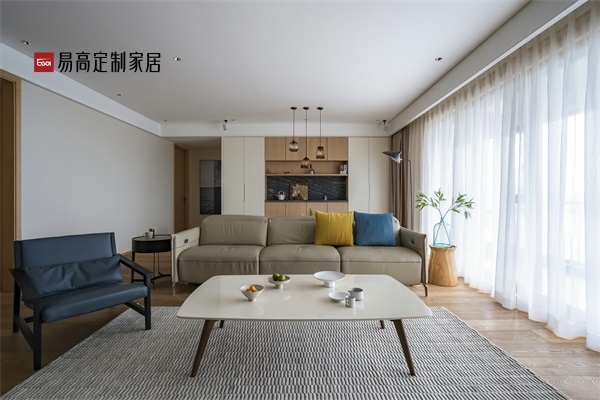 全屋定制和成品家具哪個(gè)好？