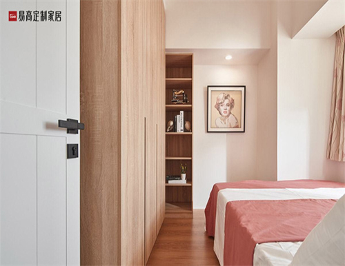 定制衣柜的優(yōu)勢有哪些？